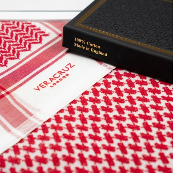 شماغ فيرا كروز احمر انجليزي 2023