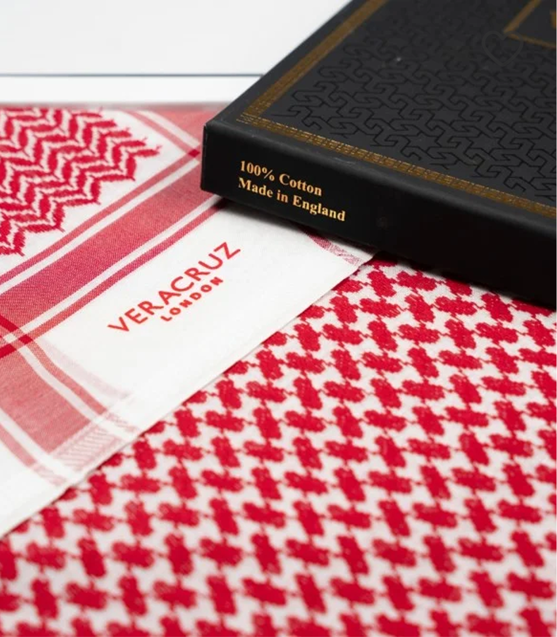 Mask Group (3) شماغ فيرا كروز احمر انجليزي 2023 - الصورة 1